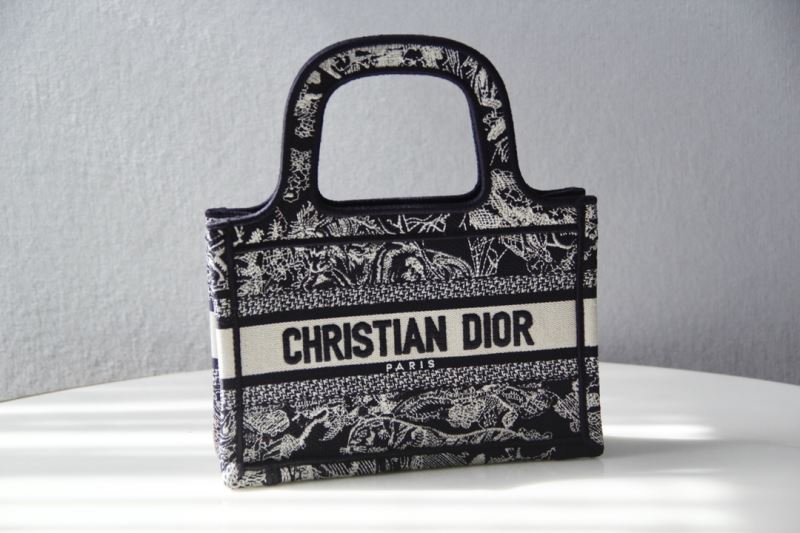 Christian Dior Shopping Bags